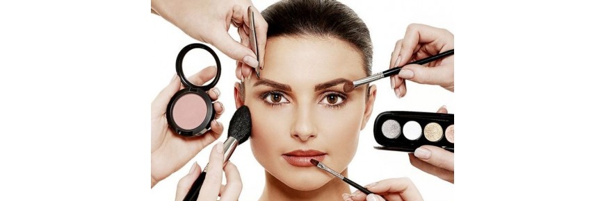 Produkty i urządzenia kosmetyczne do makijażu
