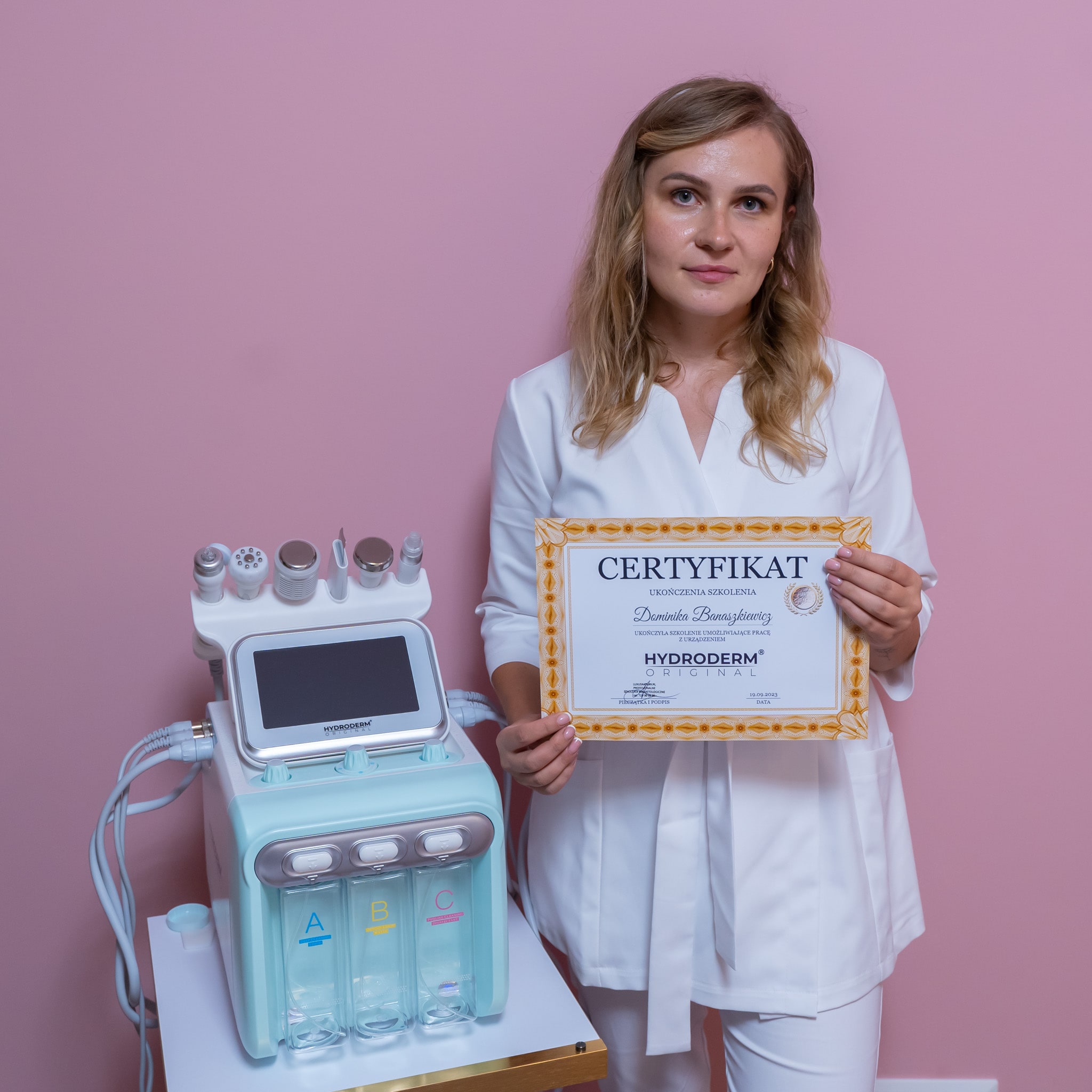 Certyfikacja i zakończenie - kolejny krok w karierze kosmetologa