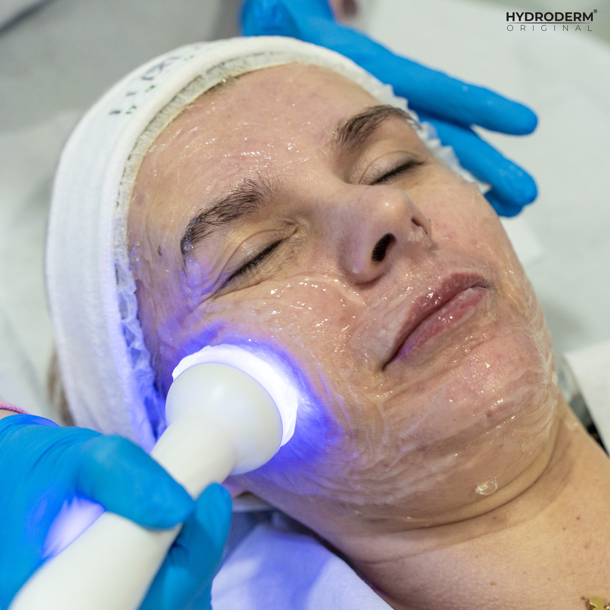 Światłoterapia podwaja efekty terapii RF