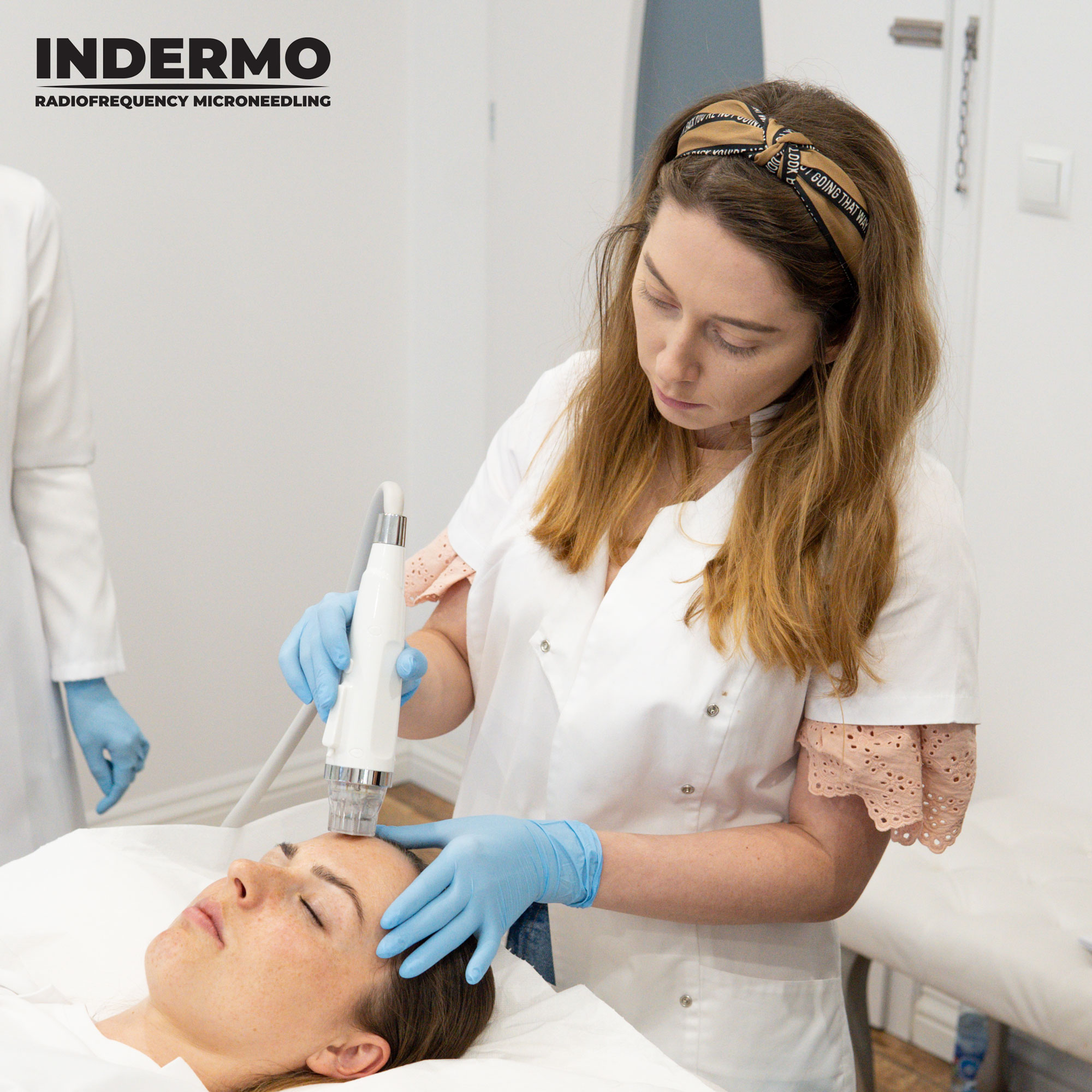 Podczas szkolenia dowiesz się jak stosować metody mezoterapii, fali radiowej i podciśnienia jako odrębne zabiegi kosmetyczne